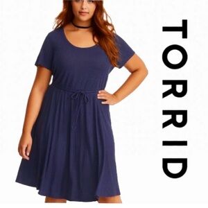 torrid Navy Scoop Neck Short Sleeve Tie-Waist Midi Dress